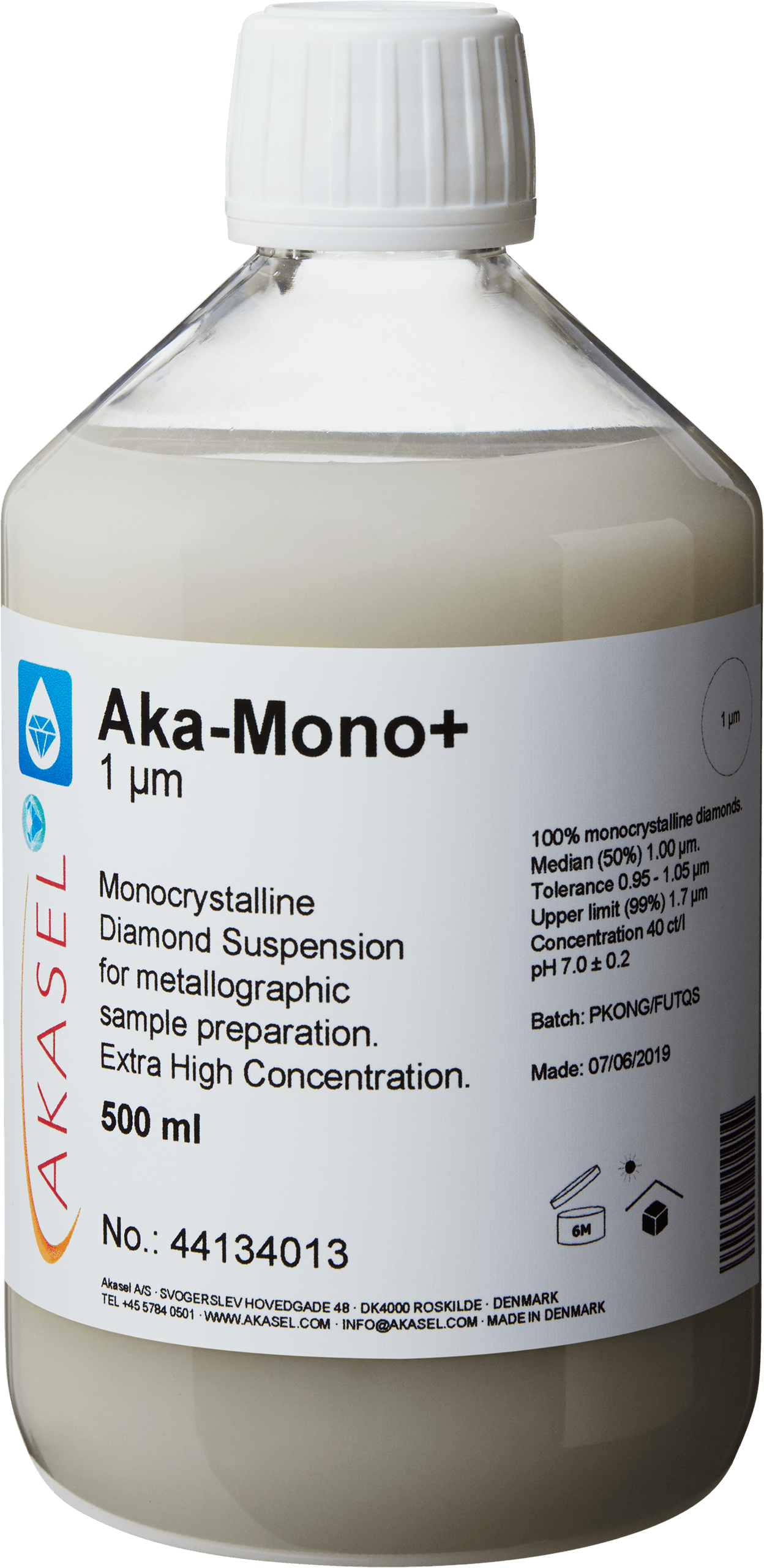 Akasel Aka-Mono+ 1 µm: 500 ml bottle with a white screw cap, filled with a light, marbled-milky monocrystalline diamond suspension specially formulated for metallographic sample preparation. The high-concentration suspension is perfect for hard materials, excluding water-sensitive samples. The label lists specifications such as “Diamond concentration of 40 ct/l,” “Median (50%) 1 µm,” “Tolerance 0.95 – 1.05 µm,” and “Upper limit (99%) 1.7 µm.” Aka-Mono+ provides precise adjustment of the suspension-to-lubricant ratio, ensuring fast and efficient preparation results.