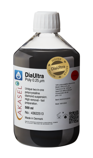 Image of DiaUltra Poly 0.25 µm, Akasel's premium 100% polycrystalline diamond suspension for metallographic polishing, featuring a white cap on a 500ml bottle and a detailed label indicating its concentration, particle size, median, tolerance, upper limit, and pH. Unique 2-in-1 diamond suspension.